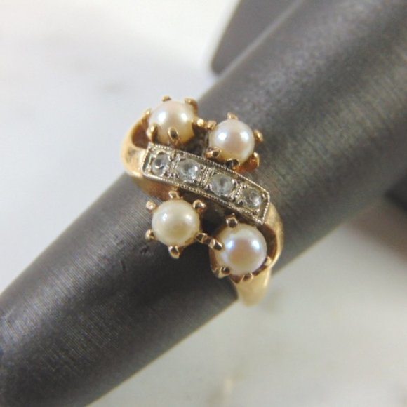 Womens Vintage Estate 14K Gold Pearl CZ Ring 3.7g E1366